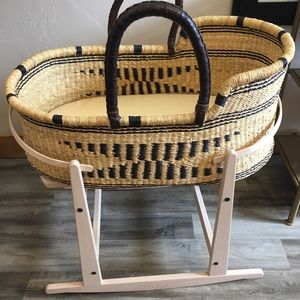 Addy & Sage Rocking Moses basket stand